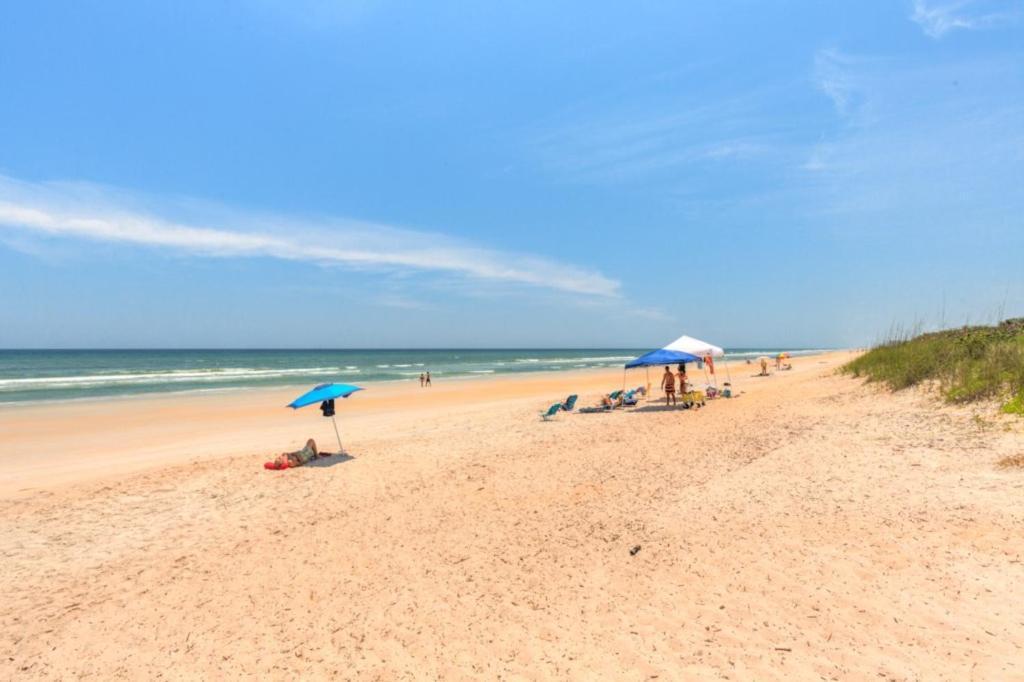 Sea La Vie Beach Oceanfront Patio Pet Friendly แจ็กสันวิลล์บีช ภายนอก รูปภาพ