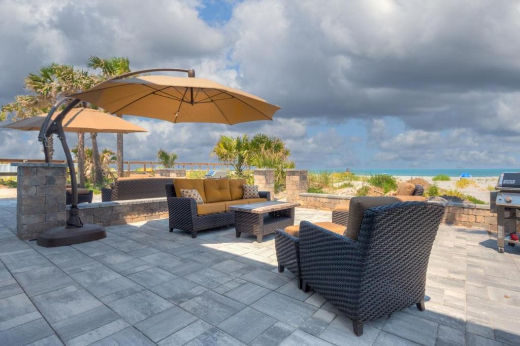 Sea La Vie Beach Oceanfront Patio Pet Friendly แจ็กสันวิลล์บีช ภายนอก รูปภาพ